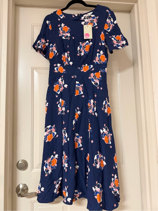 Boden Dresses & Skirts - NWT Boden size 6 Navy Midi Dress with Orange and Pink Floral Print